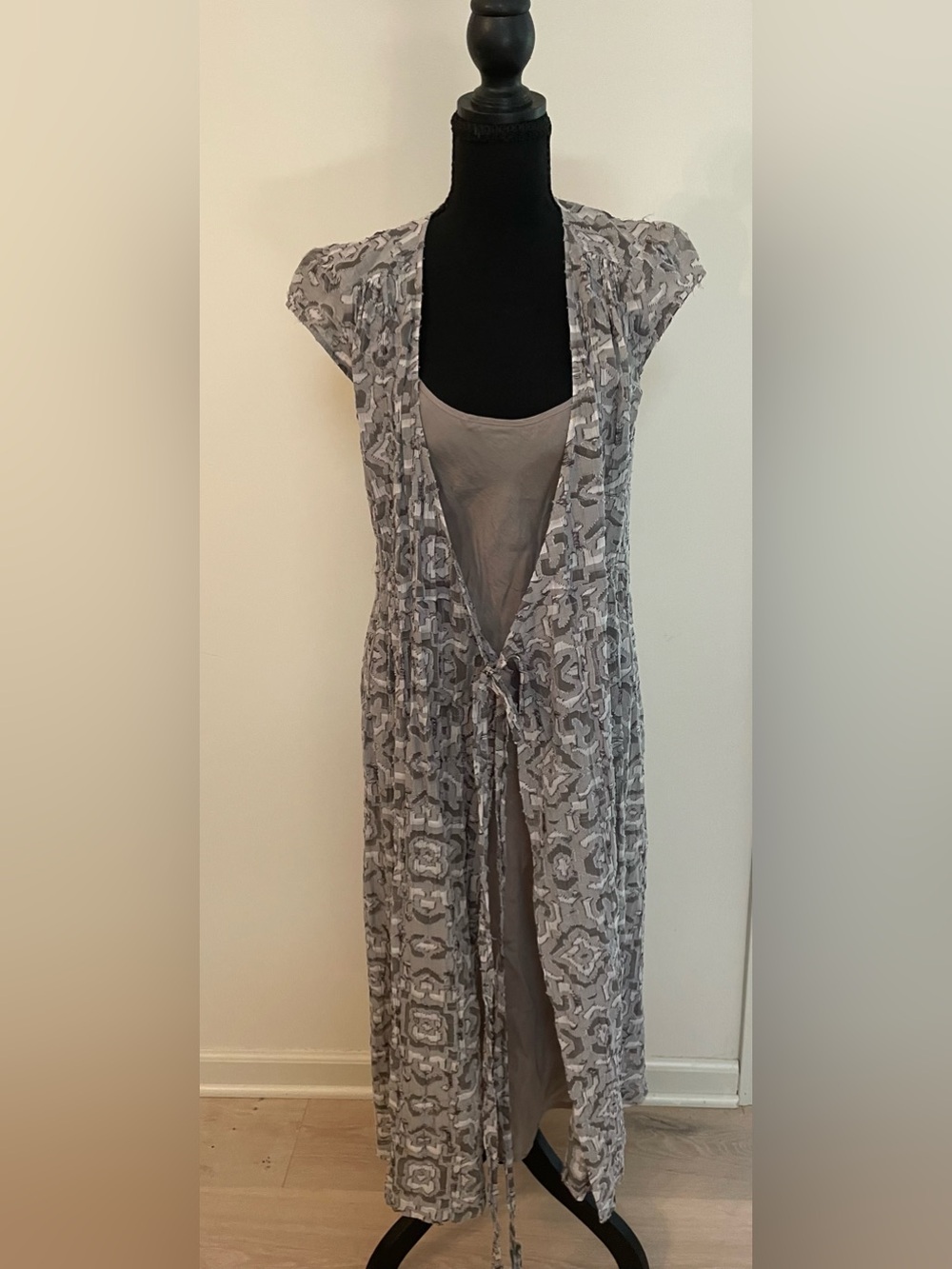 Vintage Jigsaw Gray 2-Piece Dress Textured Duster Front Tie 100% Silk Slip 10